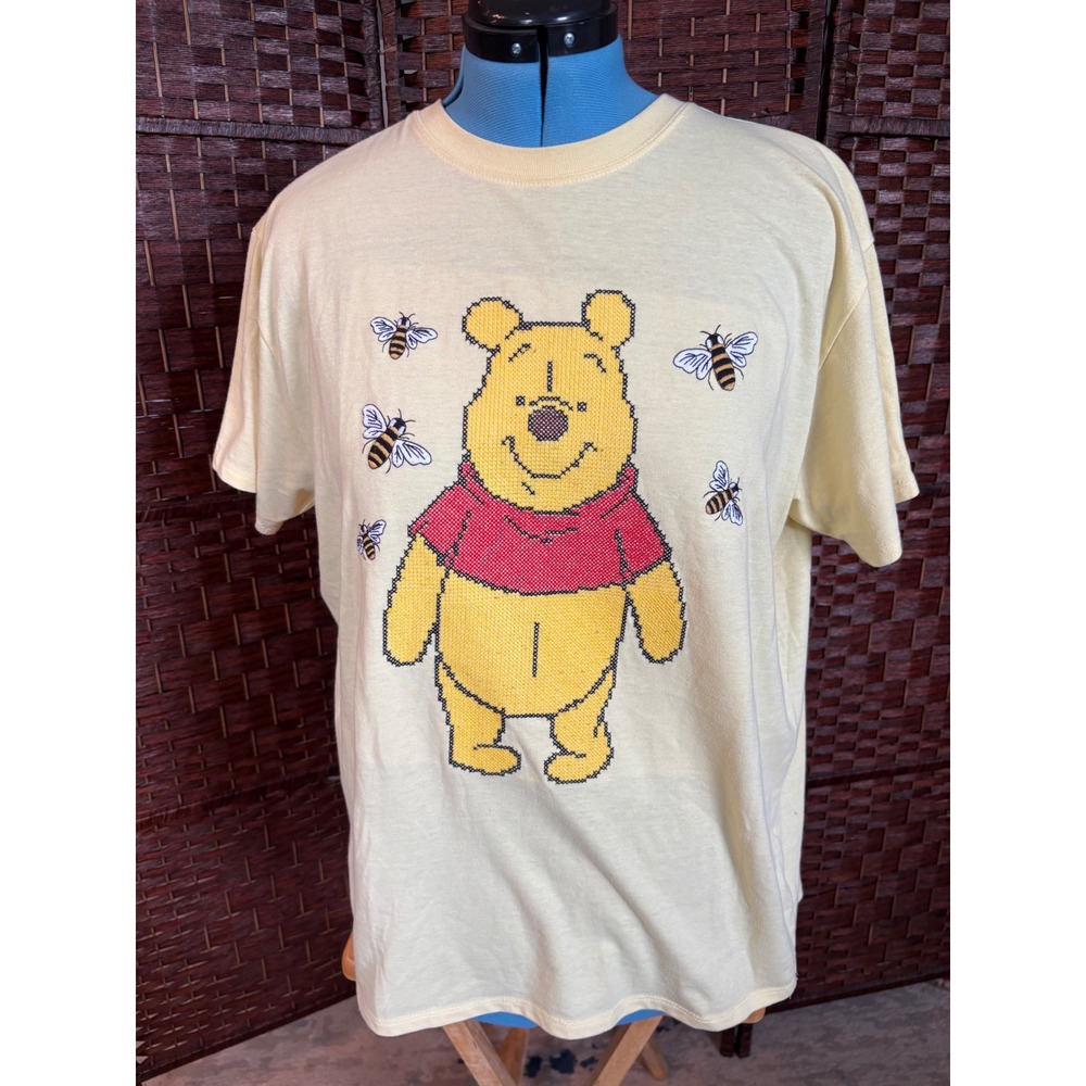 Disney Winnie the Pooh T-Shirt XL Yellow Cross Stitch Graphic Tee Freeze Mens